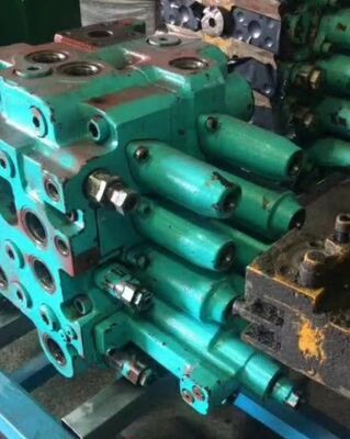 SK200-5 دریچه کنترل اصلی هیدرولیک Assy برای Kobelco Excavator Spare Parts LQ30V00026F1 دریچه کنترل اصلی OEM