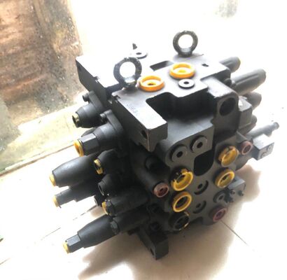 SK120 SK120-3 دریچه کنترل هیدرولیک Assy برای Kobelco Excavator قطعات یدکی KMX13YBB33001-00 YY30V00001F1 توزیع کننده OEM